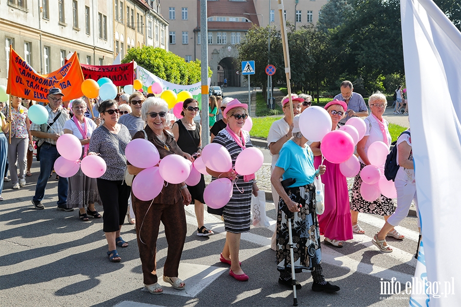 Seniorzy przejli Elblg. Przemarsz na pocztek tygodnia penego atrakcji , fot. 33