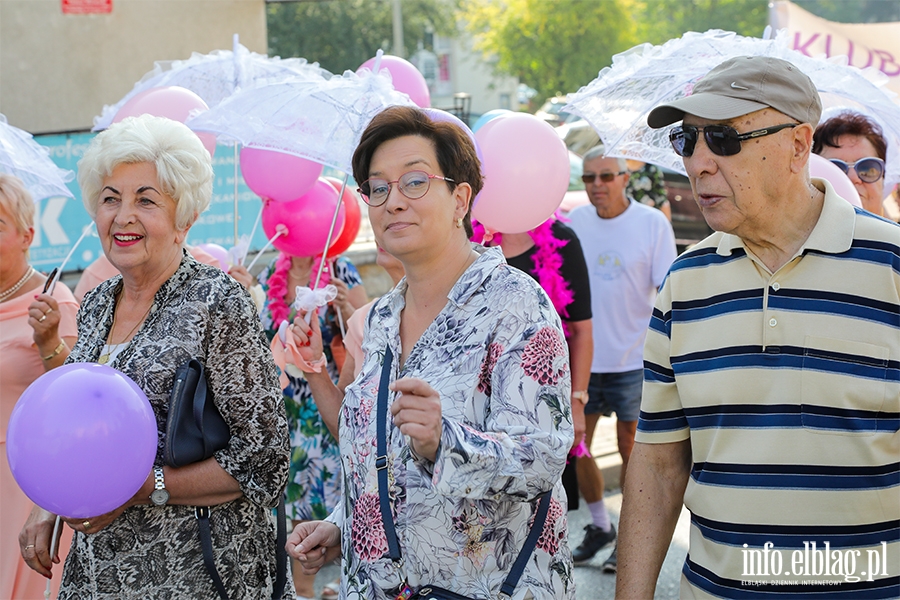 Seniorzy przejęli Elbląg. Przemarsz na początek tygodnia pełnego atrakcji , fot. 40