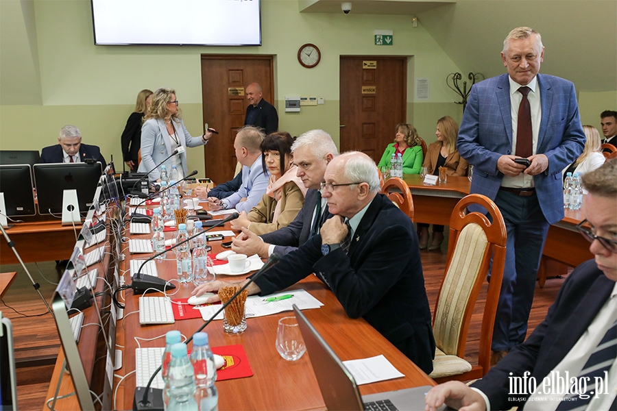Wręczenie nagród sportowcom i nauczycielom z powiatu elbląskiego, fot. 13