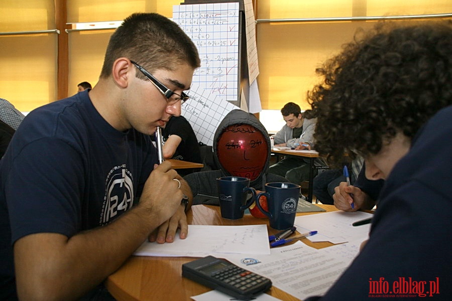 24 godzinny Maraton Matematyczny w IV LO, fot. 25