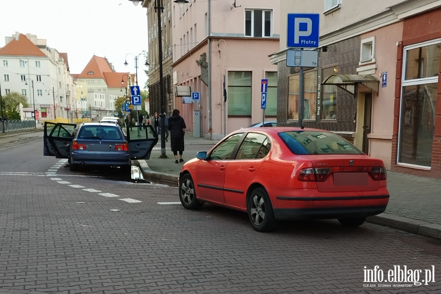 Mistrzowie parkowania w Elblągu (część 300), fot. 9