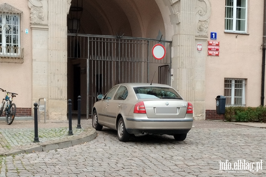 Mistrzowie parkowania w Elblgu (cz 303), fot. 7