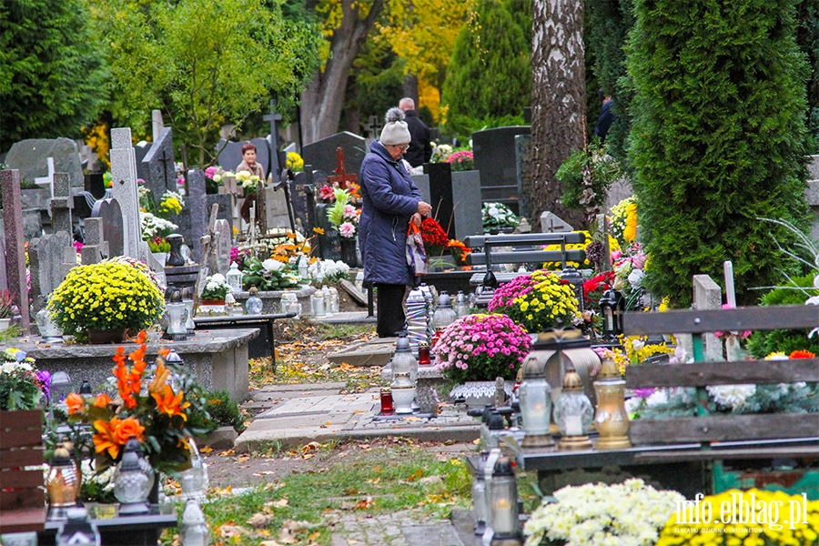 Wszystkich witych okazj do odwiedzenia bliskich na cmentarzach, fot. 2