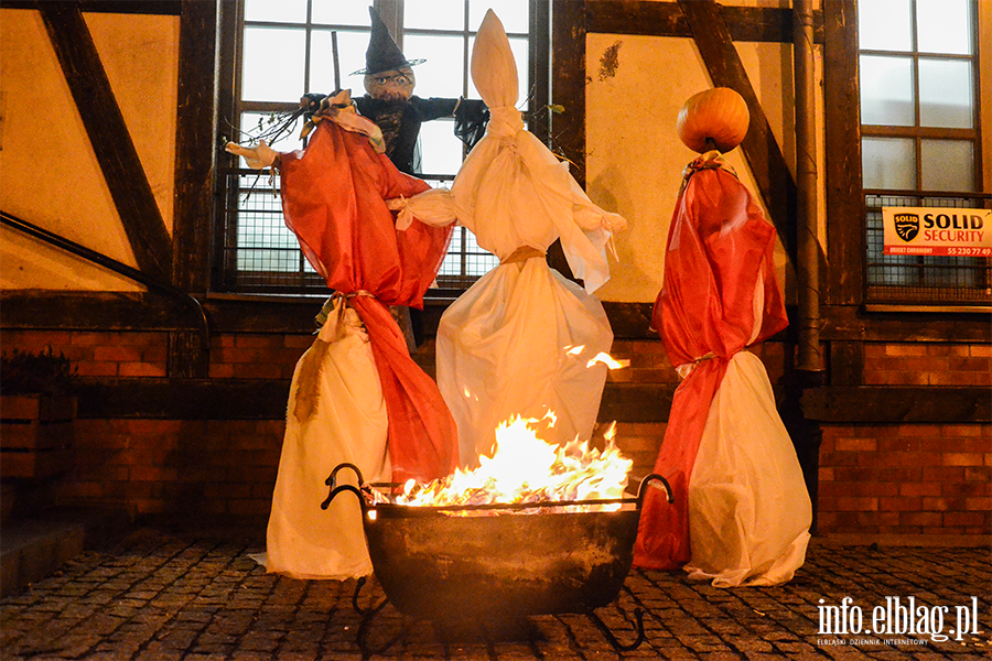 Halloween zdobywa coraz więcej zwolenników? Zobacz, jak bawili się elblążanie , fot. 1