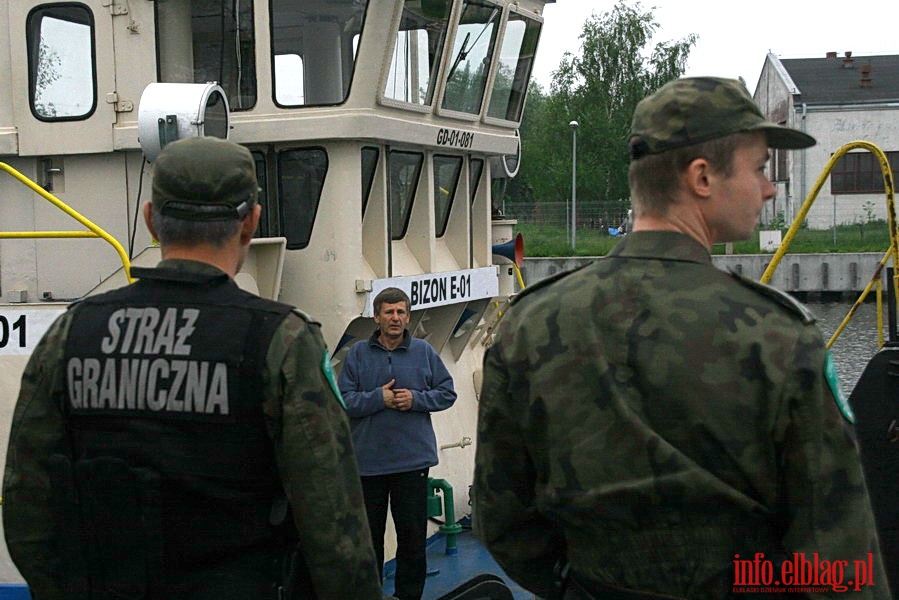 Pierwsza od lat barka z węglem wpłynęła do elbląskiego portu, fot. 30