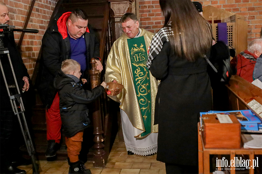 Wielka Orkiestra witecznej Pomocy wsparta przez ksidza, fot. 3