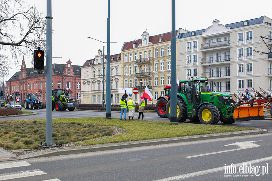 "Chłopski bunt" sparaliżował miasto. Rolnicy protestują na ulicach Elbląga, fot. 7