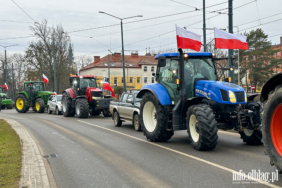 "Chłopski bunt" sparaliżował miasto. Rolnicy protestują na ulicach Elbląga, fot. 23