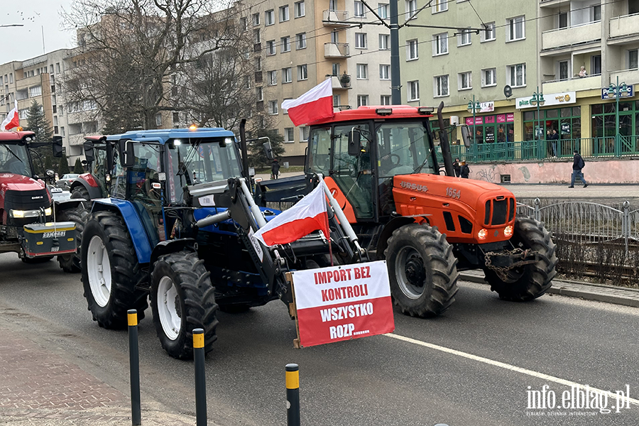 "Chłopski bunt" sparaliżował miasto. Rolnicy protestują na ulicach Elbląga, fot. 25