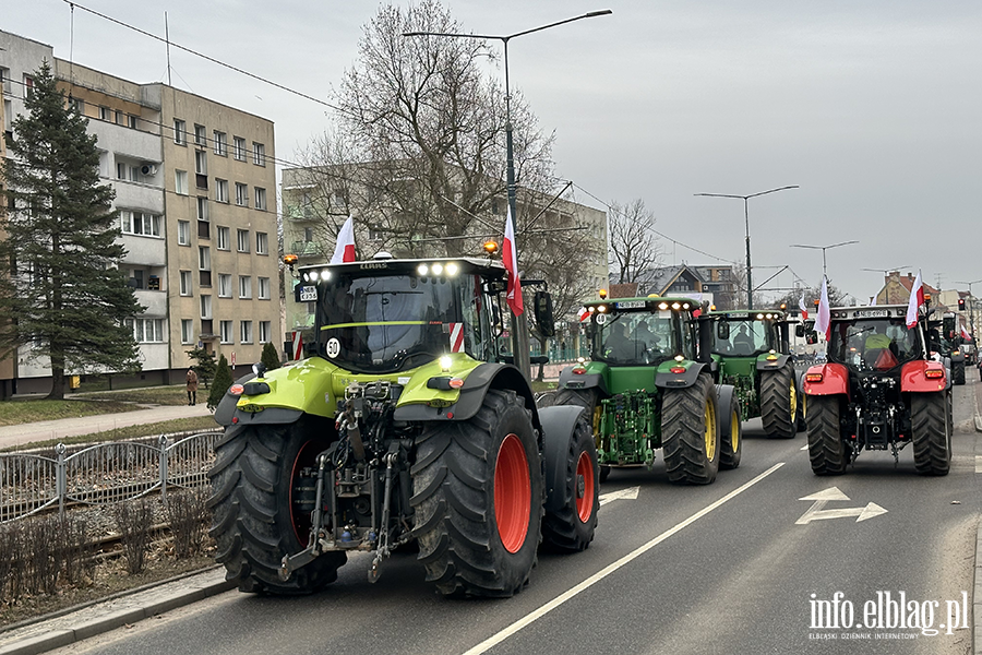 "Chłopski bunt" sparaliżował miasto. Rolnicy protestują na ulicach Elbląga, fot. 29
