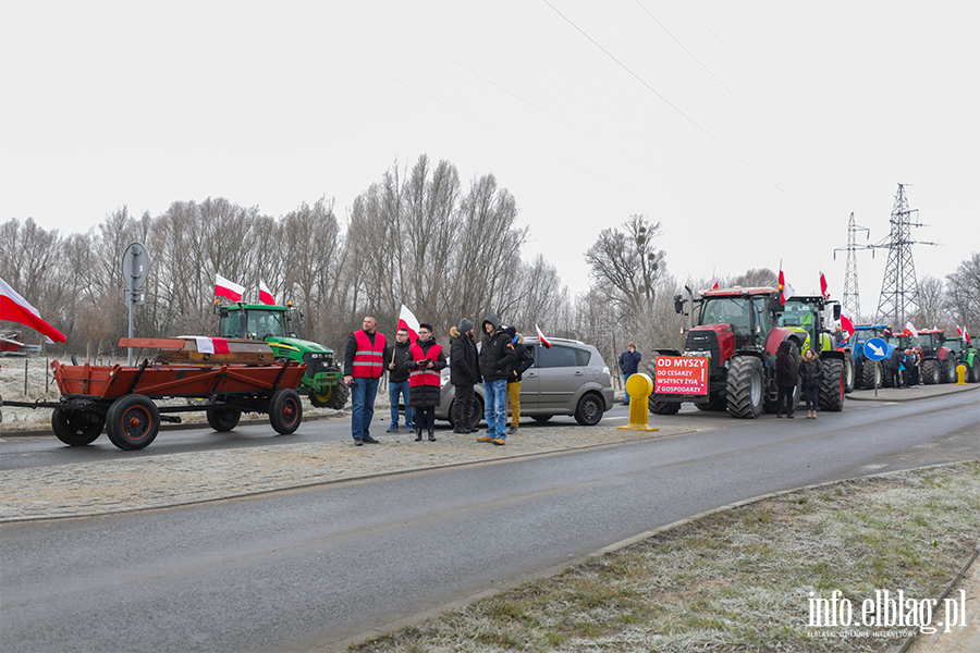 "Chopski bunt"sparaliowa miasto. Rolnicy protestuj na ulicachElblga, fot. 34