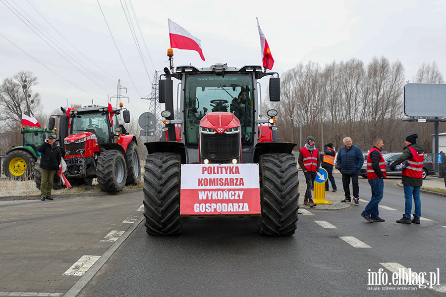 "Chopski bunt"sparaliowa miasto. Rolnicy protestuj na ulicachElblga, fot. 44