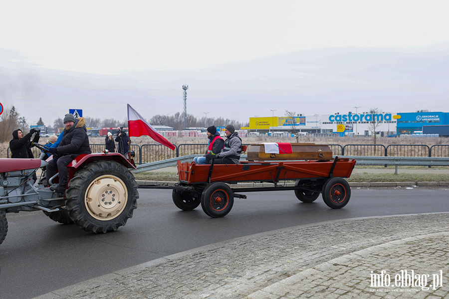 "Chopski bunt"sparaliowa miasto. Rolnicy protestuj na ulicachElblga, fot. 57