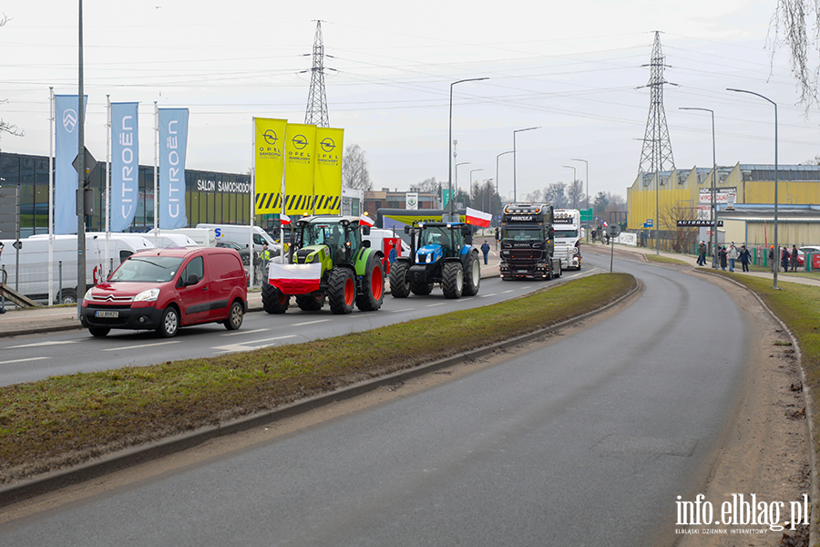 "Chłopski bunt" sparaliżował miasto. Rolnicy protestują na ulicach Elbląga, fot. 61