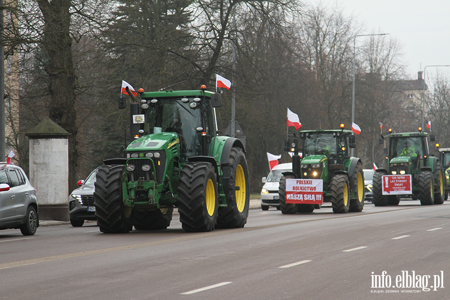 "Chłopski bunt" sparaliżował miasto. Rolnicy protestują na ulicach Elbląga, fot. 85