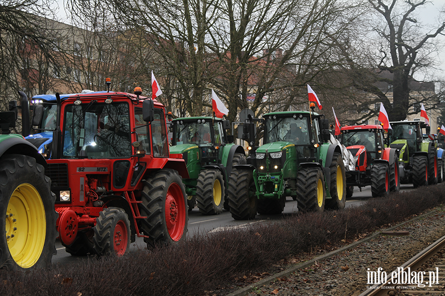 "Chłopski bunt" sparaliżował miasto. Rolnicy protestują na ulicach Elbląga, fot. 91