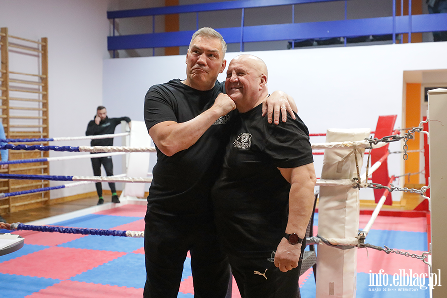  Dariusz Michalczewski spotkał się z młodymi zawodnikami KSW Tygrys, fot. 14