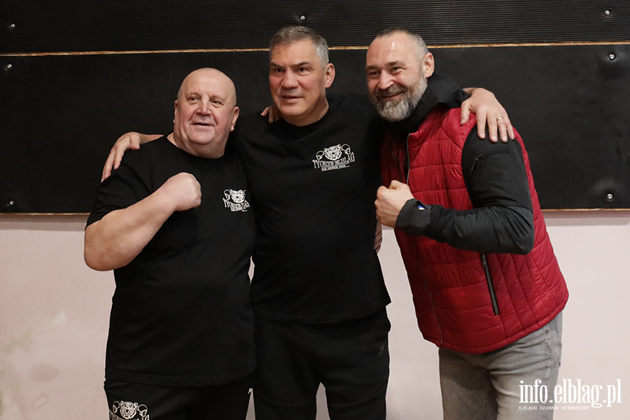  Dariusz Michalczewski spotkał się z młodymi zawodnikami KSW Tygrys, fot. 19