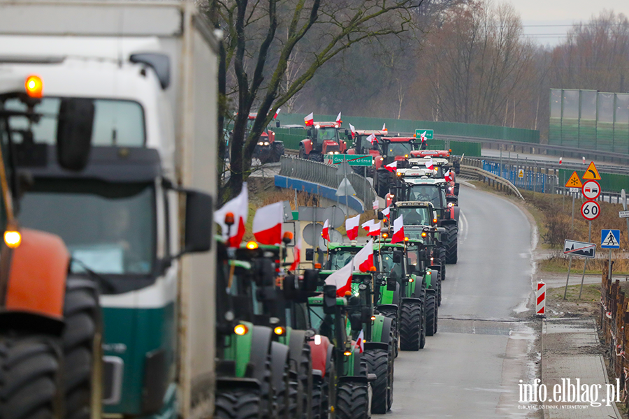 Elblg: Rolnicy protestuj na obwodnicy. Kilkaset maszyn zablokowao drog S7, fot. 7