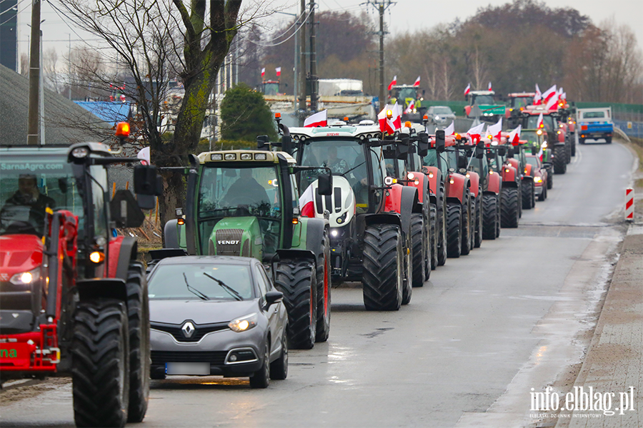 Elblg: Rolnicy protestuj na obwodnicy. Kilkaset maszyn zablokowao drog S7, fot. 10
