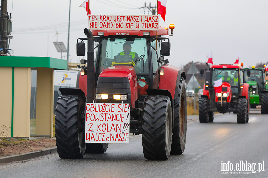 Elblg: Rolnicy protestuj na obwodnicy. Kilkaset maszyn zablokowao drog S7, fot. 15