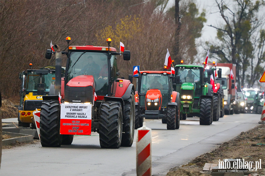 Elblg: Rolnicy protestuj na obwodnicy. Kilkaset maszyn zablokowao drog S7, fot. 55