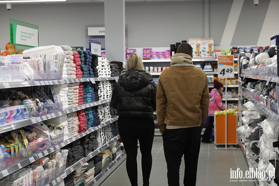 Elblanie tumnie przybyli na otwarcie drugiego sklepu Action?, fot. 18
