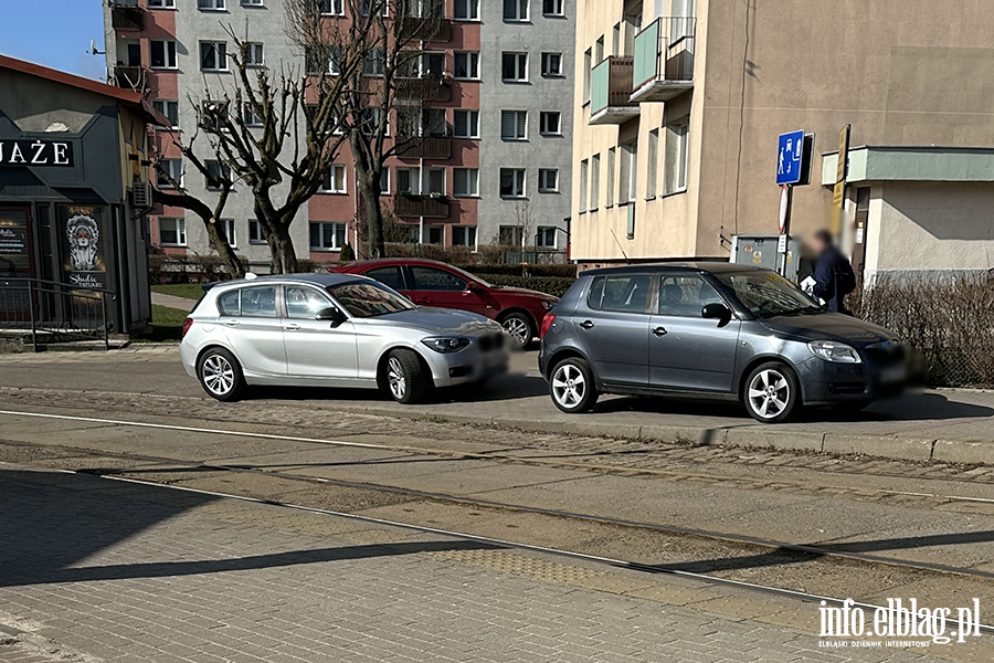 Mistrzowie Parkowania w Elblągu (część 318), fot. 12