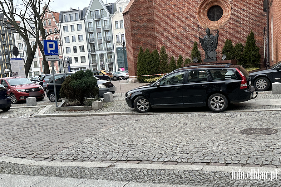 Mistrzowie Parkowania w Elblągu (część 320), fot. 3
