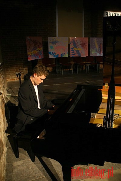 Uroczyste wręczenie Elbląskich Nagród Kulturalnych za rok 2009/2010, fot. 22