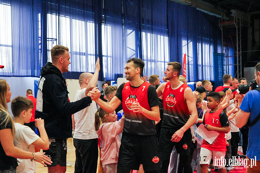 Elbasket wygrywa z  GKK Grodziskiem Mazowieckim