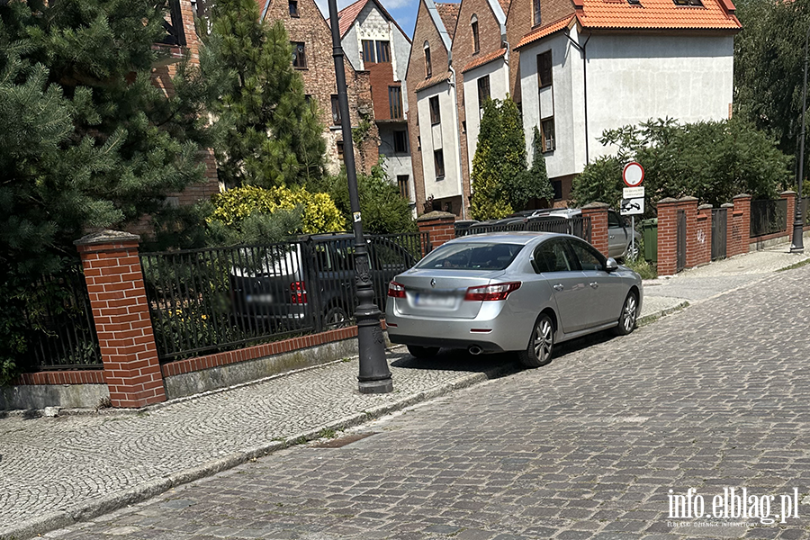 Mistrzowie Parkowania w Elblągu (część 341), fot. 7