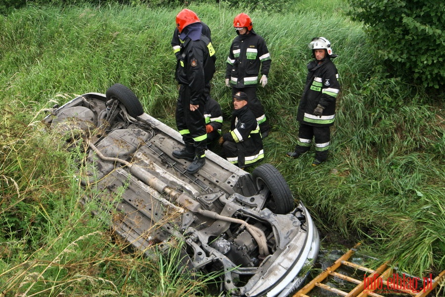Kolizja na drodze Jegownik - Gronowo Elblskie - opel vectra w rowie, fot. 8