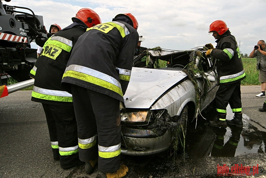 Kolizja na drodze Jegownik - Gronowo Elblskie - opel vectra w rowie, fot. 13