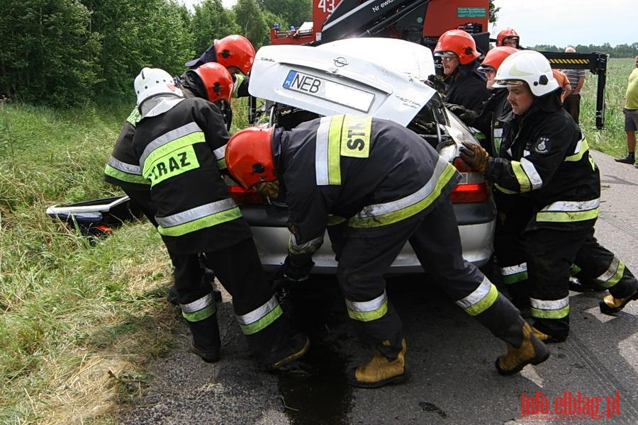 Kolizja na drodze Jegownik - Gronowo Elblskie - opel vectra w rowie, fot. 15