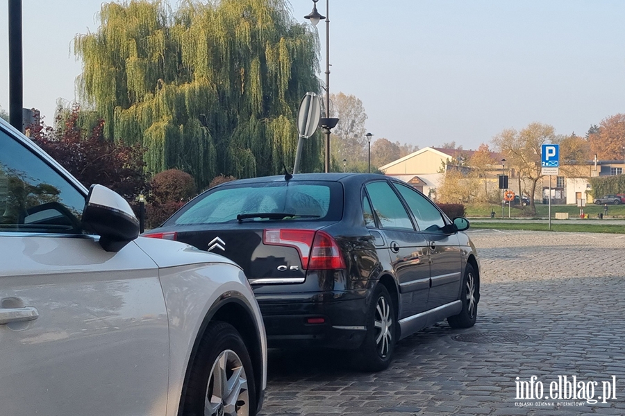 Mistrzowie Parkowania w Elblągu (część 357), fot. 9