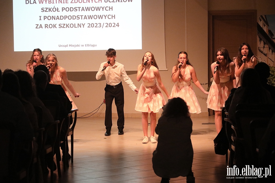 Stypendia prezydenta miasta dla uzdolnionych uczniów, fot. 33