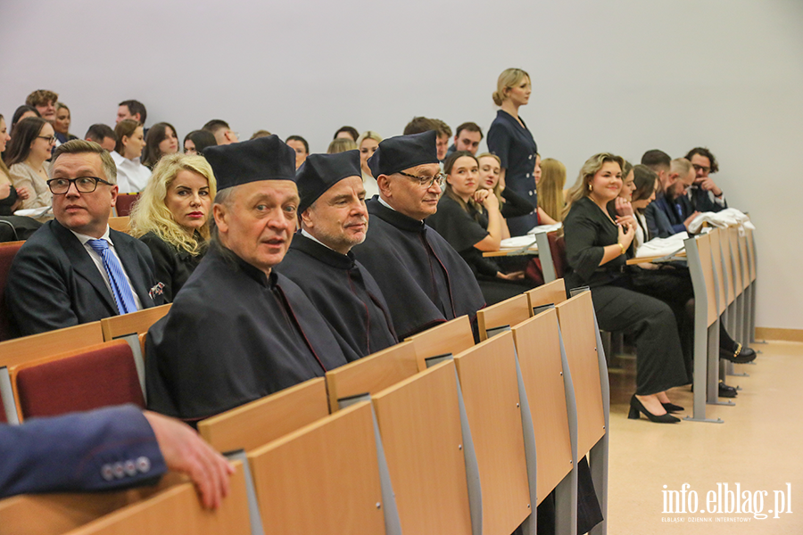 Uroczystość w Akademii Medycznych i Społecznych Nauk Stosowanych, fot. 17