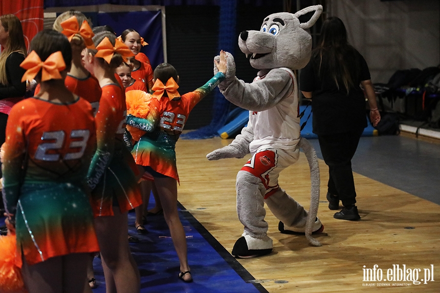 Energa Basketball Elbląg kontra PZKosz Władysławowo, fot. 5