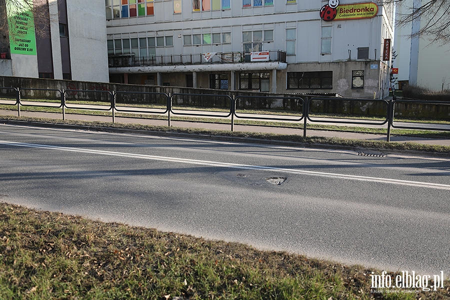 aleja Odrodzenia oraz stan nawierzchni drogi, fot. 17
