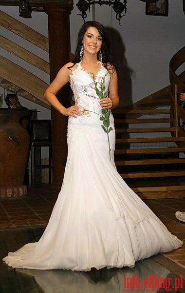 Pokaz i prezentacja finalistek Bursztynowej Miss Polski 2010 w firmie Pujan, fot. 32
