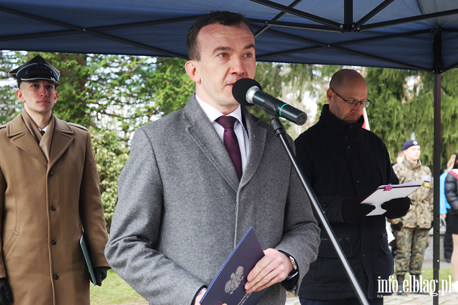 15. rocznica katastrofy smoleskiej. Uczczono pami ofiar, fot. 23