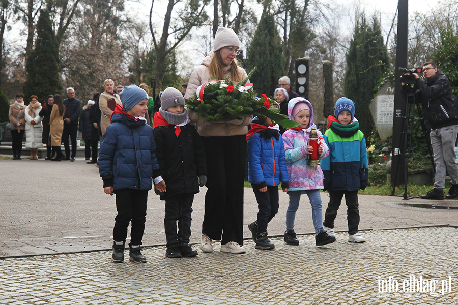 15. rocznica katastrofy smoleskiej. Uczczono pami ofiar, fot. 55