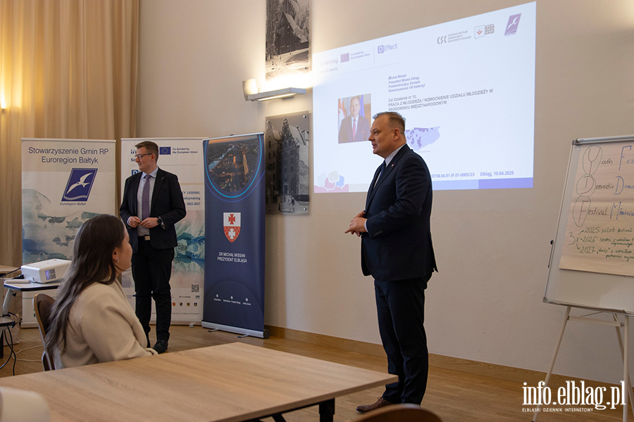 Projekt D-EFECT. Proces tworzenia świadomego społeczeństwa demokratycznego, fot. 10