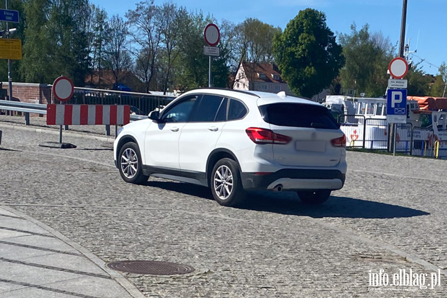 Mistrzowie Parkowania w Elblągu (część 386), fot. 12