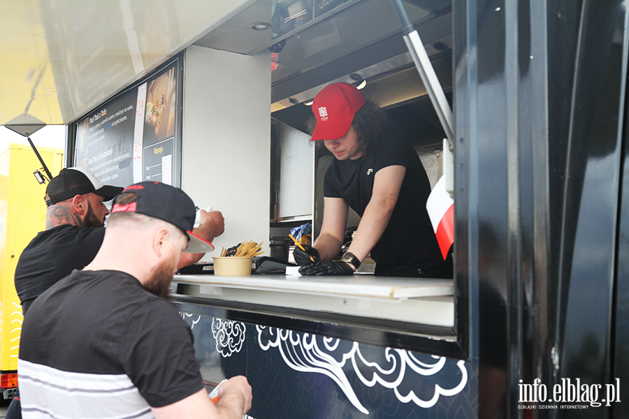 Na Bulwarze Zygmunta Augusta zaparkoway food trucki, fot. 36