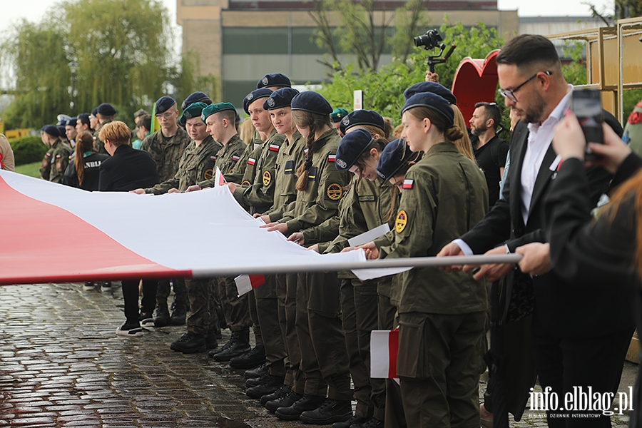 Elblanie przeszli z 50-metrow flag, fot. 5