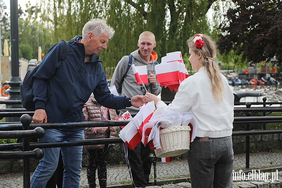Elblanie przeszli z 50-metrow flag, fot. 10