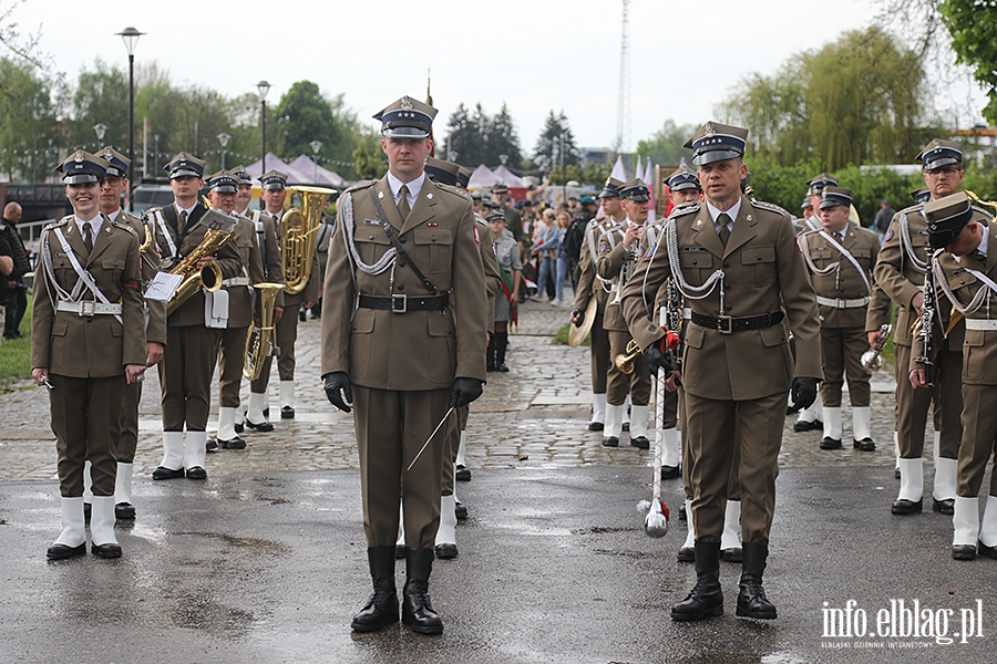 Elblanie przeszli z 50-metrow flag, fot. 12