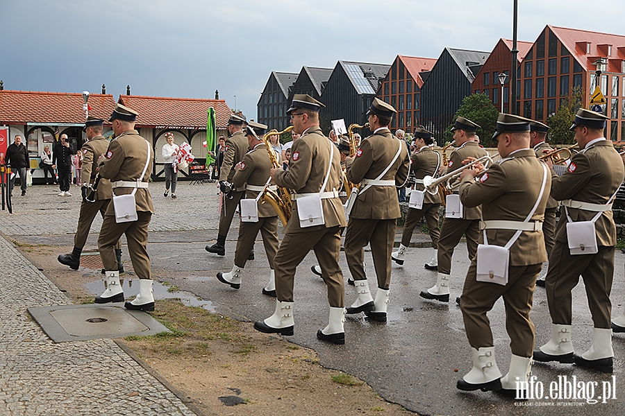 Elblanie przeszli z 50-metrow flag, fot. 15